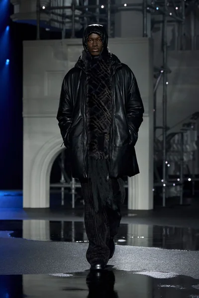 Look 44